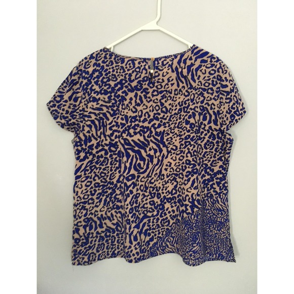 Dana Buchman Shirt Women XL Blue Beige Leopard Print Short‎ Sleeve Blouse EUC - Picture 2 of 12